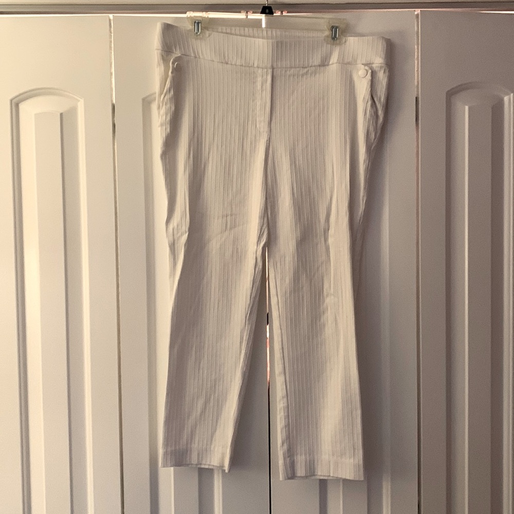White capri pants